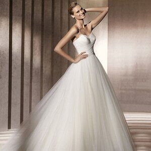 Pronovias Wedding Dress Barbate